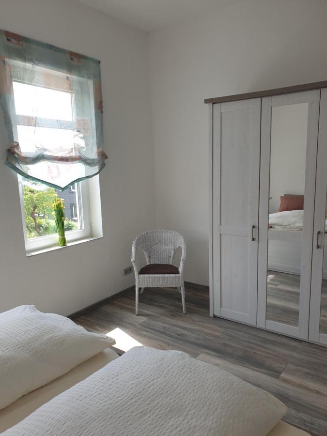 Ferienwohnung Leilas Lodge ランゲスハイム エクステリア 写真